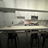 Estephanie Fernandez's room