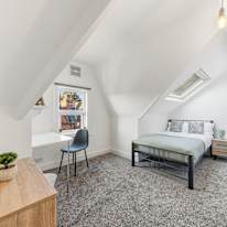 Gurj's room