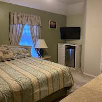 Plano private's room