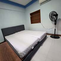 Dawn Ang's room