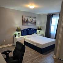 Dee's room