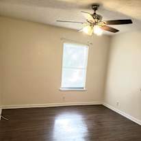 Bow Ponkerd's room