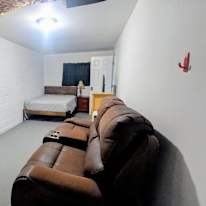 Apple House Living's room