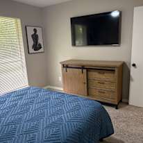 Dominique P Bredy's room