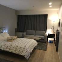 Cléo and Carl's room