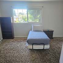 JEREMY's room