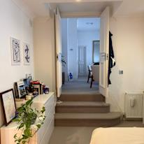 Arthat Gupta's room