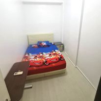 Roomy's room