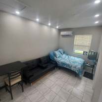 Yossi's room