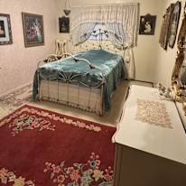 Estelle's room