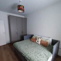 Ele's room