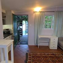 Green Point Tree House's room