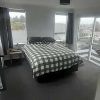 steve kenny's room