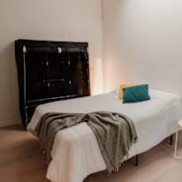 Masoud's room
