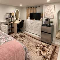 Henrietta's room