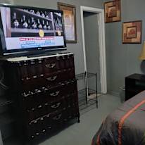 Lisa's room