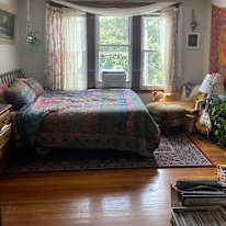 Estelle Cassanelli's room