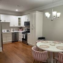 mercedes's room