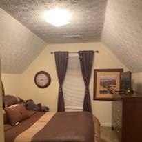 KIMBERLY L GROSS's room