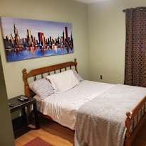 Enrique's room