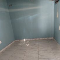 Page Mercury's room