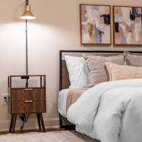 Tomic Properties's room