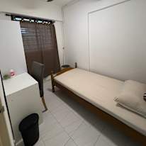 Khai Hung's room