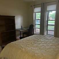 Leona's room