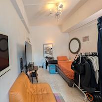 Kan's room