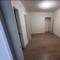 Estefani Reyes's room