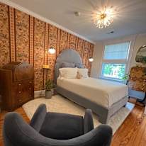 Lynn's room