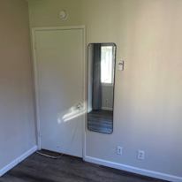 Everet's room