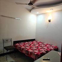 Milan Waits's room