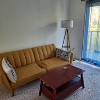 Andrew Cunningham's room