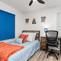 Private room for rent's room