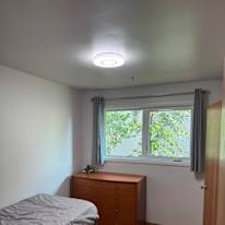 Ian Ference's room