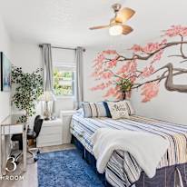 Shawn Harris's room