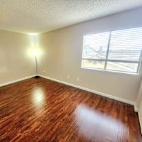 Aron's room