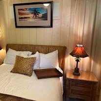 Furnished Room's room