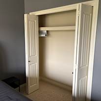Tom's room