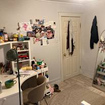 Sidney Mantle's room