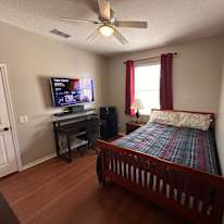 Jose's room