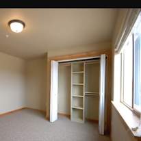 Oren Baker's room