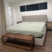 Liz's room