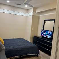 Gloriana's room