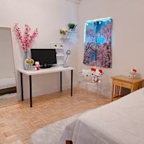 Suzie  Leung's room