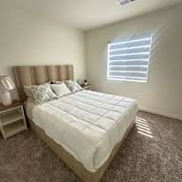 Isabella Cisneros's room