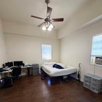 Private and Spacious Room's room