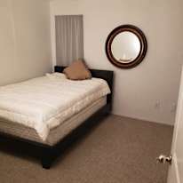 Elie's room