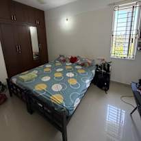 Emmanuel Thomas's room